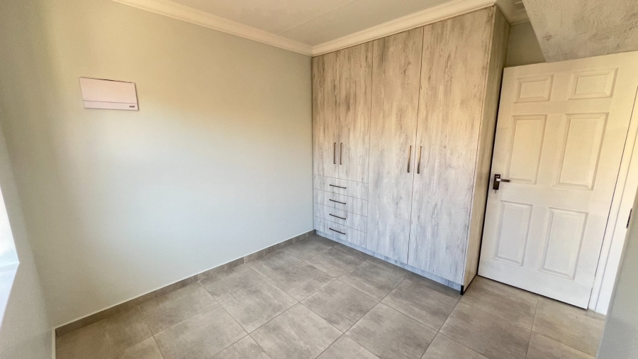 To Let 1 Bedroom Property for Rent in Langenhovenpark Free State